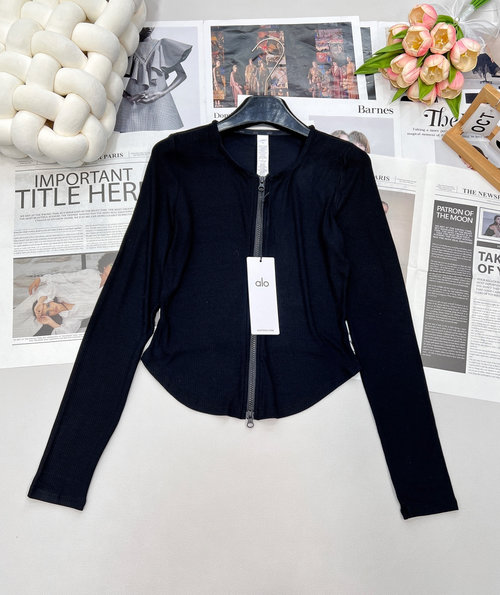 Alo Versatile 2-Way Zipper Long Sleeve with Embossed Logo