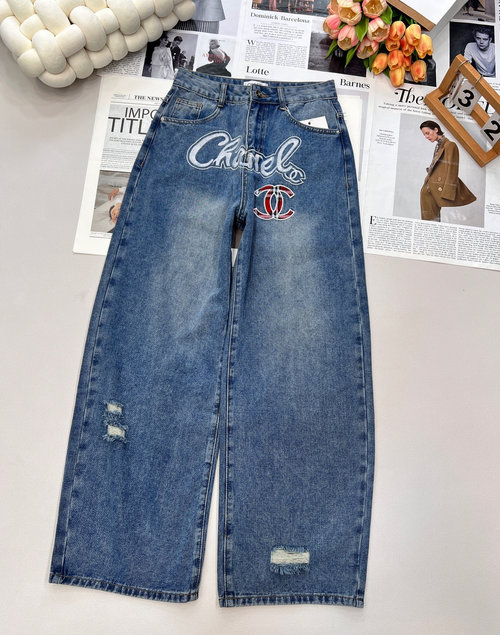 Chanel Exclusive Molded Ripped Straight Jeans with Letter Embroidery