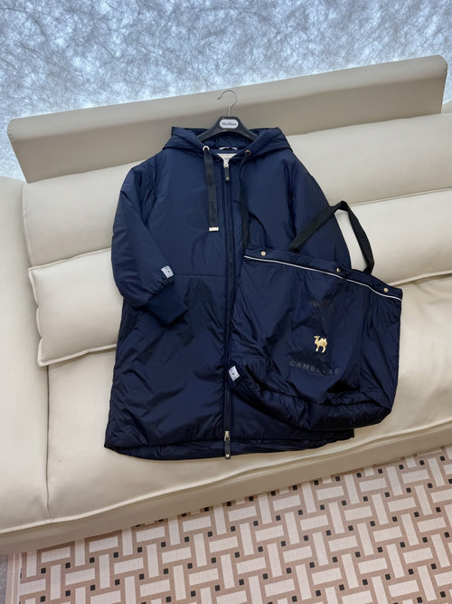 Max Mara Sophisticated Max Zipper Long - Sleeve Camel Hair Coat in Various Colors