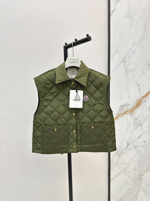 Moncler Classic Quilted Collared Cotton Vest with Lightweight Fabric