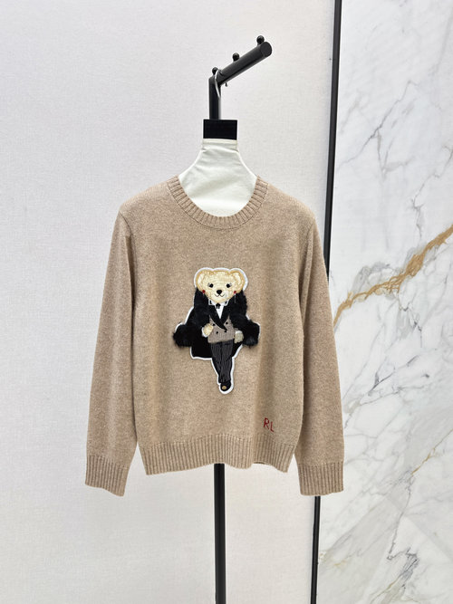 Loro Piana British Style Bear Embroidery Round-Neck Sweater in Premium Yarn