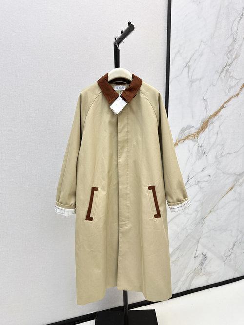 Brunello Cucinelli Stylish Long Trench Coat with Color-Blocked Collar Design
