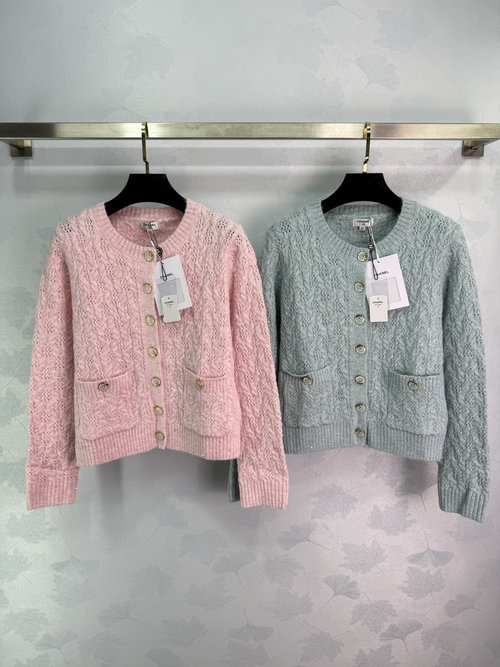 Chanel Elegant Lace Knit Cardigan with Double Pockets and Gold Buttons