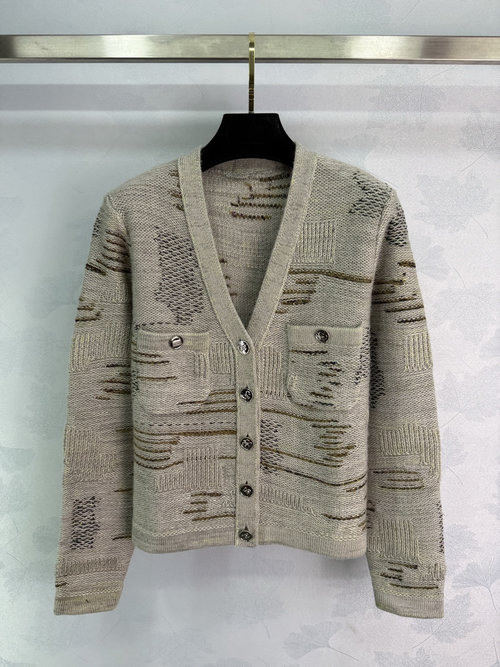 Chanel V Neck Knit Cardigan with Pockets, Simple and Elegant