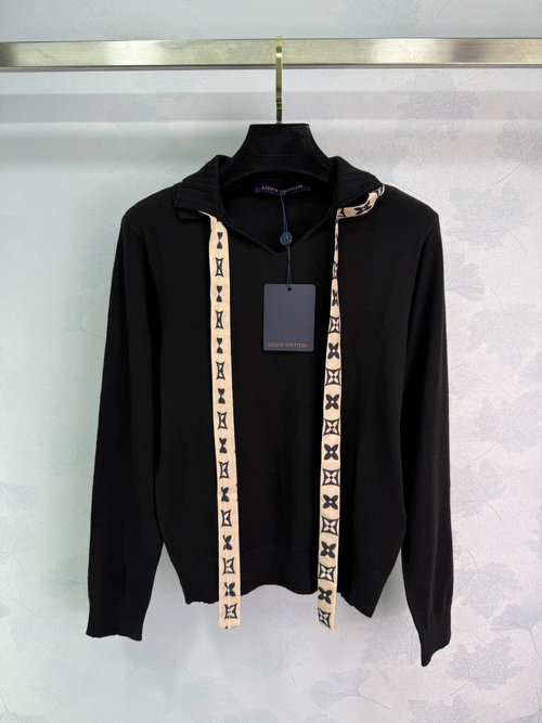 Louis Vuitton Flip Collar Knitwear with Cashmere and Classic Ribbon