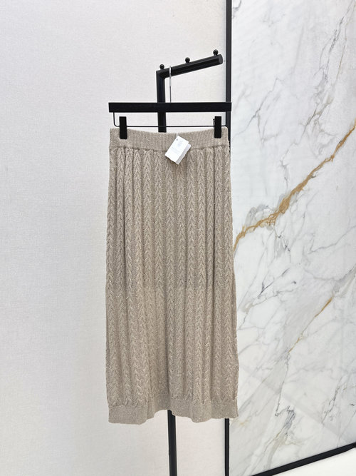 Brunello Cucinelli High-End Old Money Style: Lacy Linen Beaded Sleeveless Vest & V-Neck Cardigan