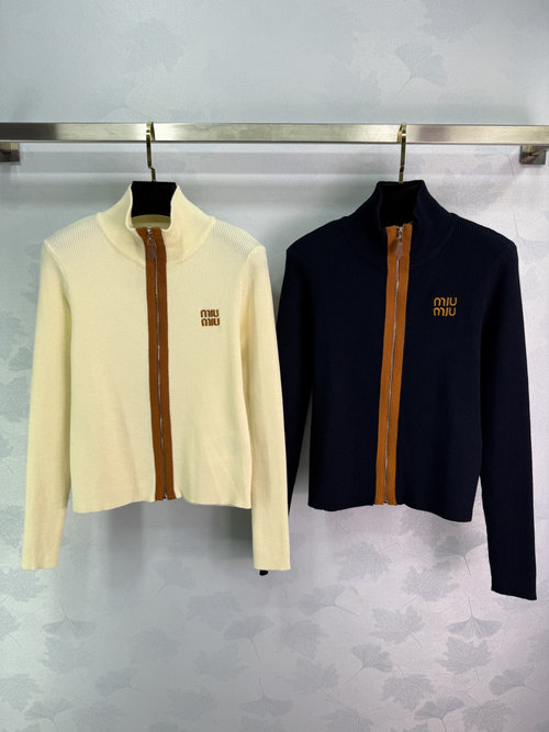 Miu Miu Sophisticated Logo and Zip Design Knit Cardigan