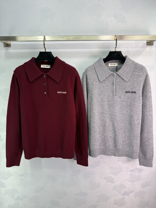 Miu Miu Classic Knit Polo Shirt with Letter Logo and Button Accents, Timeless Appeal