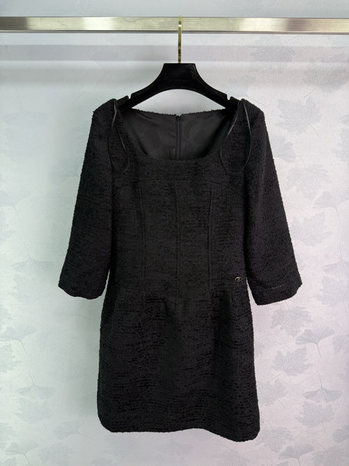 Chanel Stylish Mid-Sleeve Round-Neck Dress with Double C Logo