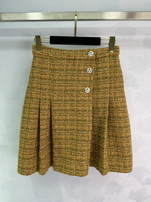 Chanel French Tweed Short Coat with Flower Buttons, Elegant and Graceful