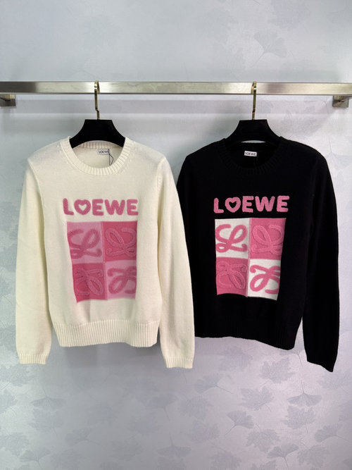 Loewe Classic Round-neck Knit Long-sleeve with Textured Logo Patch