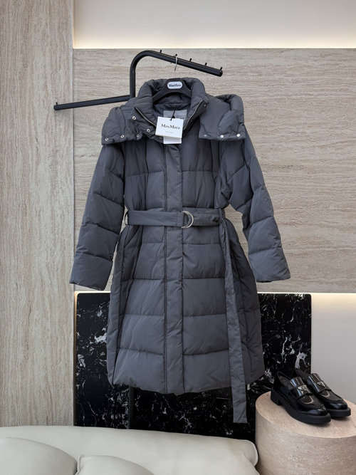 Max Mara Extra-Long Down Jacket Filled with High-Quality White Goose Down, Two Color Choices