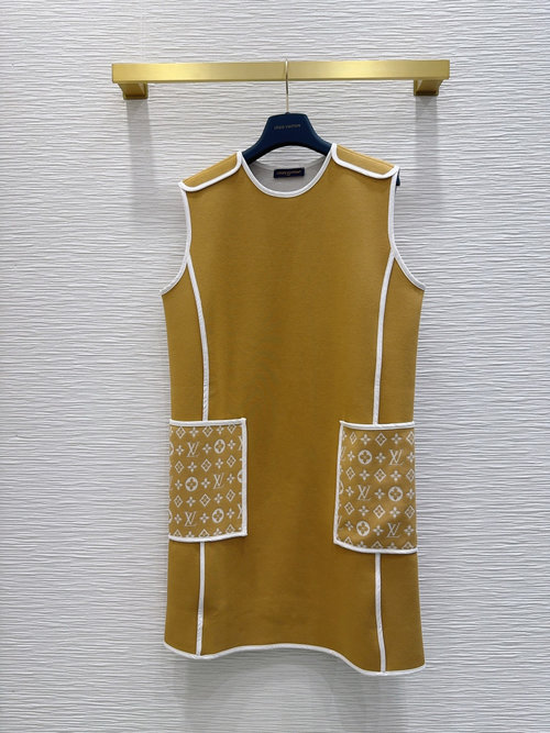 Louis Vuitton Classic and Sophisticated Sleeveless Dress with Good Fabric