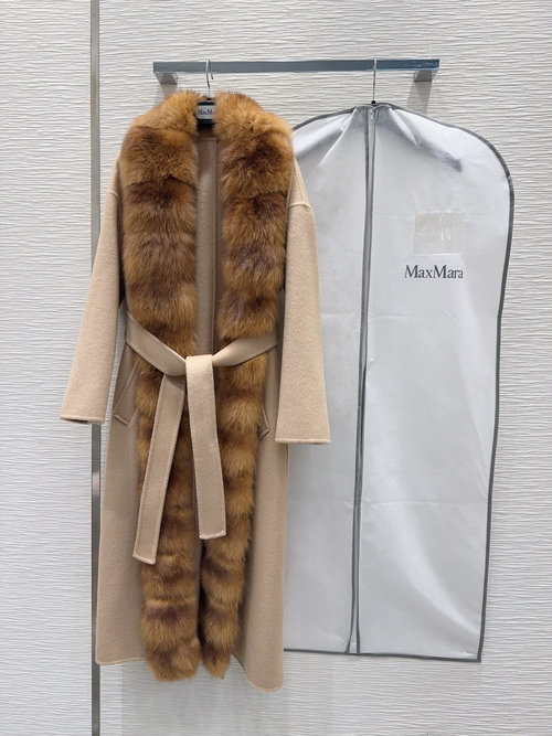 Max Mara High-quality Double-sided Cashmere Coat with Detachable Fur