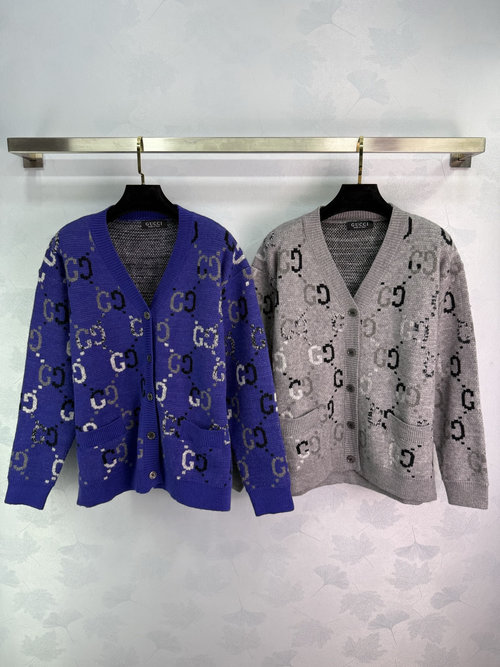 Gucci V-Neck Knitted Cardigan with Color Block Design - Sophisticated Chic