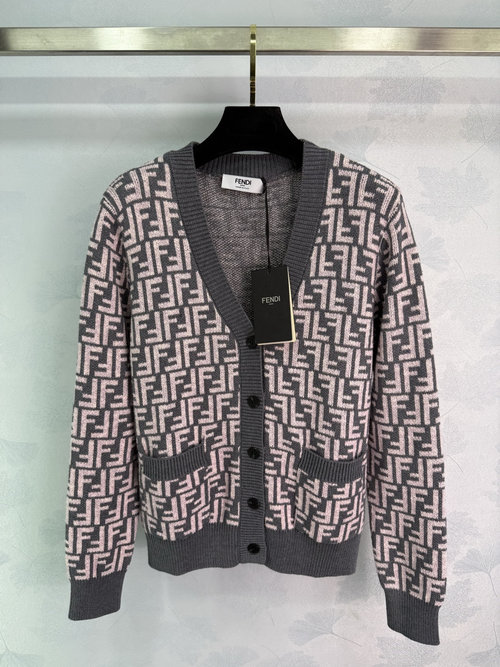 Fendi V-Neck Letter Jacquard Long Sleeve Cardigan for a Sophisticated Appearance