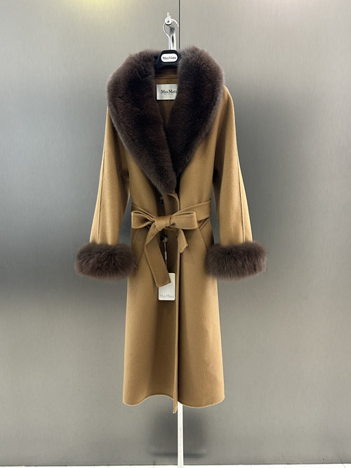 Max Mara Luxury Fur Coat with White Fox Collar and Smooth Fabric