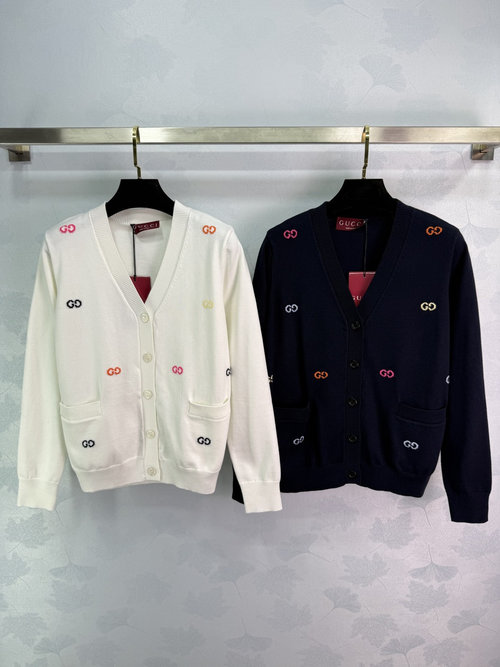 Gucci Soft 100% Wool Open-Front Cardigan with Double G Design