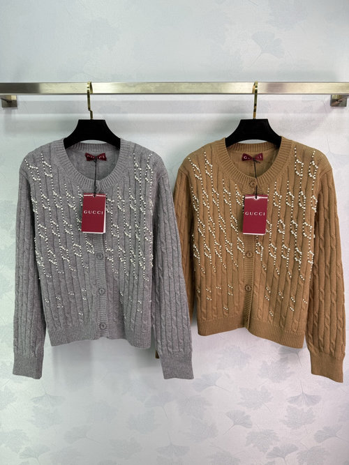 Gucci Gucc Pearl Knit Cardigan with Soft and Warm Fabric