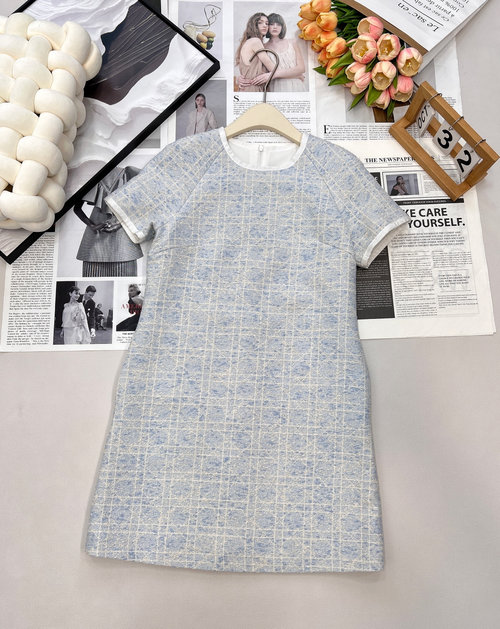 Dior Round Neck Sleeveless Tartan Dress in an Elegant Style