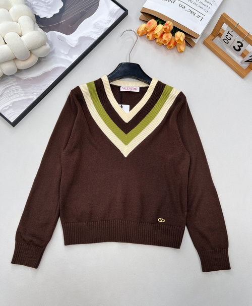Valentino V-Neck Knit Sweater in Vintage Style, 100% Wool, Soft and Skin-Friendly