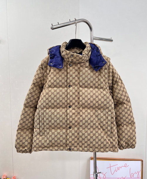 Gucci Detachable-Sleeve Monogram Down Jacket for Versatile Wear