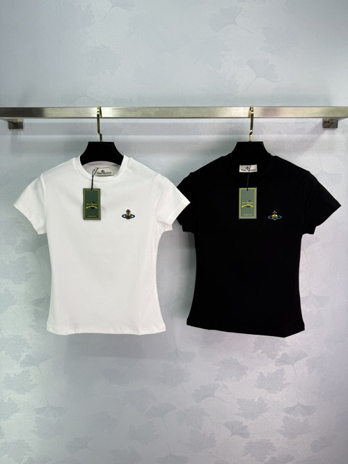 Vivienne Westhood Embroidered Saturn Short T-Shirt Made of High-Count Cotton Fabric