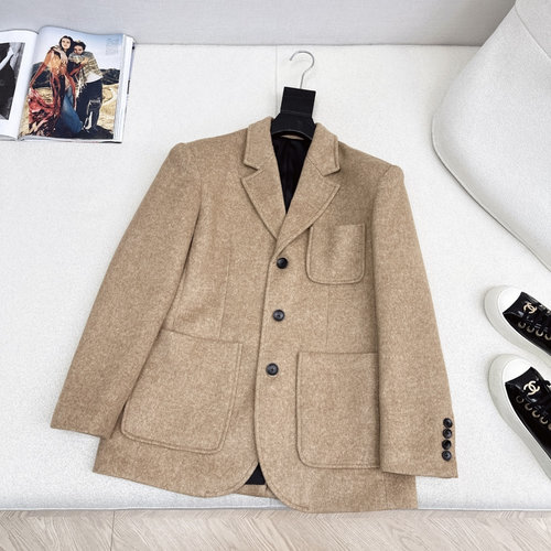 Celine Versatile Wool Blazer for Daily Wear