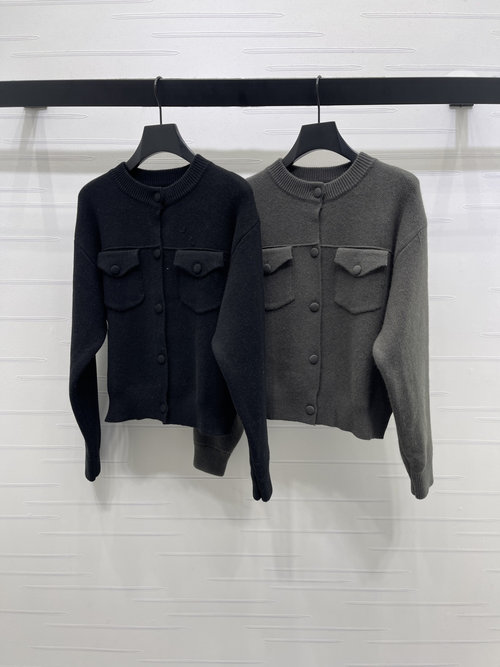 Fendi Double-Pocket Round-Neck Knitted Cardigan, High-Quality Wool Blend