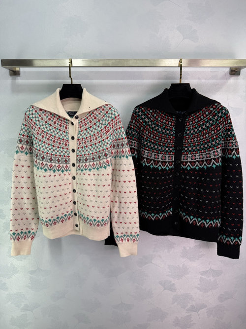 Polo Ralph Lauren Fair Isle Patterned Turn - Down Collar Cardigan Made of Custom Wool Blend, Boasting Vintage Charm