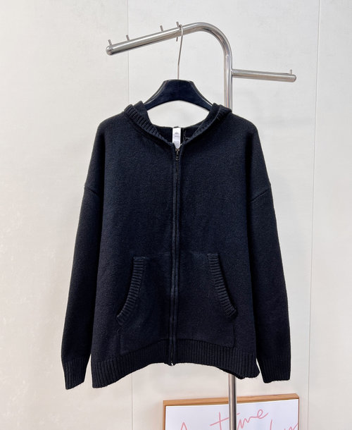Alo Zippered Hooded Knit Cardigan for a Versatile and Stylish Appearance