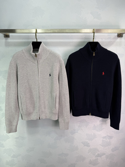 Polo Ralph Lauren Comfortable Zip-Up Knitted Cardigan with Distinctive Horse Embroidery