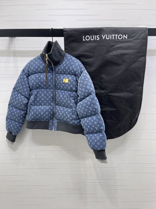 Louis Vuitton Cozy Collared Denim Jacket with Four - leaf Clover Pattern