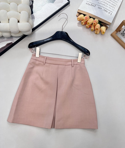 Dior Pearl-Buttoned Collared Suit with Shorts Lining