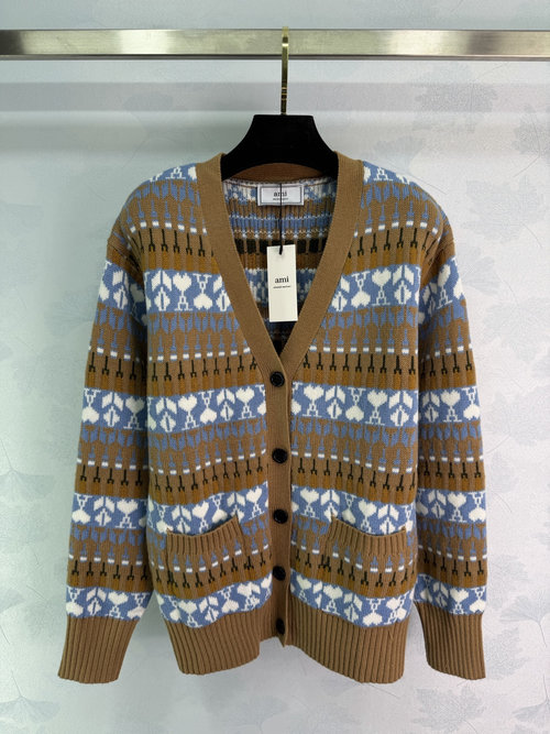 Ami Fair Isle Collision Striped Heart Sweater with Distinctive Design