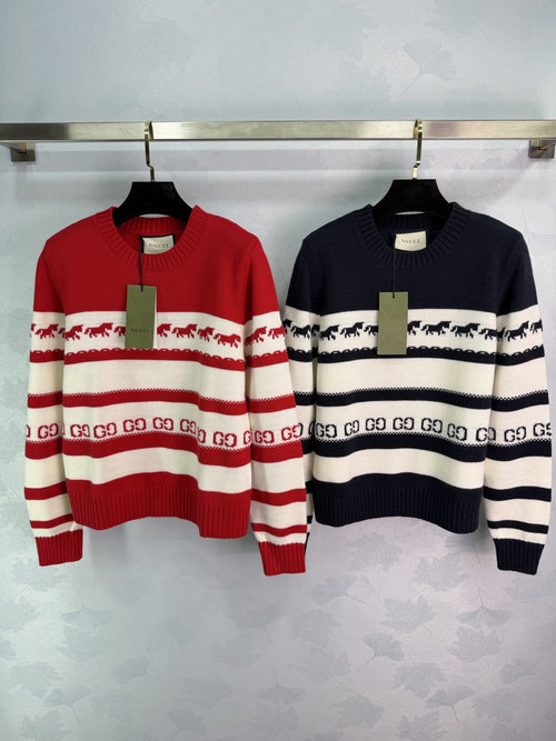 Gucci Classic Horsebit Pattern Knit Sweater with Ribbed Cuffs