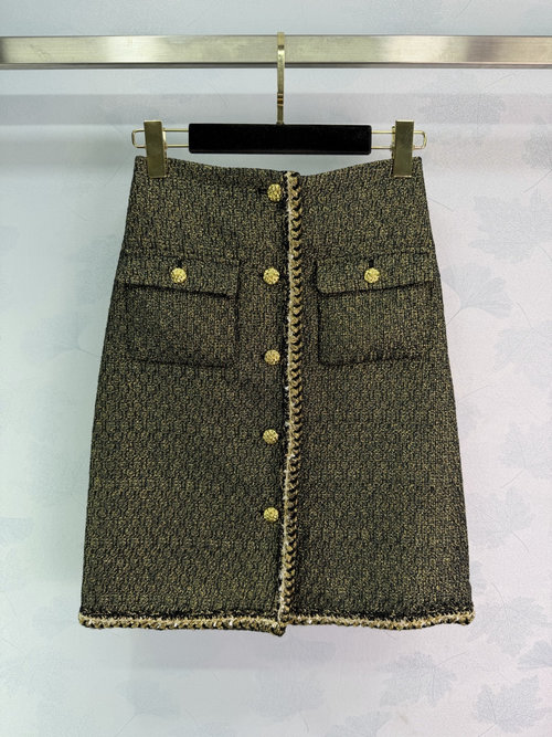 Chanel Classic Tweed Skirt with Gold Details, Elegant and Retro