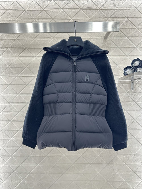 Max Mara Custom Imported Nylon Quilted Sleeve Waistcoat Down Jacket