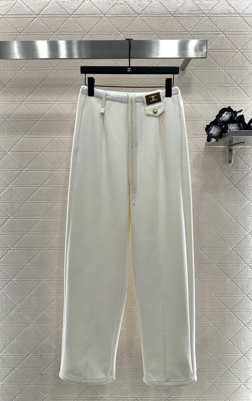 Celine Soft and Stylish Wide-leg Pants with Leather Logo and Pocket