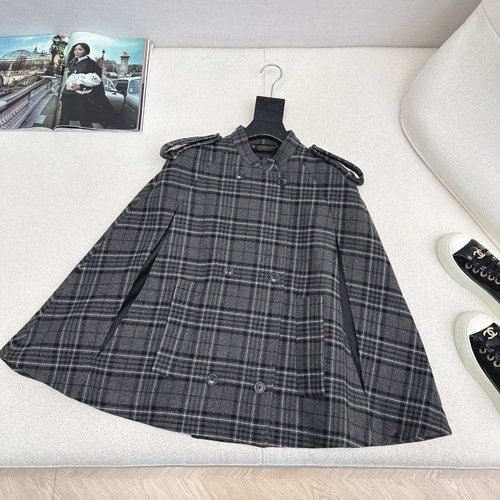 Burberry Classic Retro Style Imported Wool Checked Cloak
