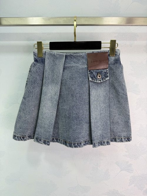 Loewe Fashionable Pleated Leather-Logo Denim Skirt