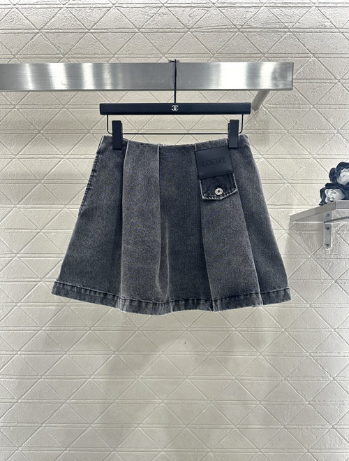 Loewe Stylish Pleated A-Line Pocket Denim Skirt