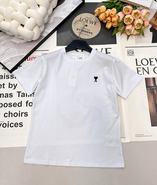 Ami Embroidery Logo Minimalist Short Sleeve T-Shirt