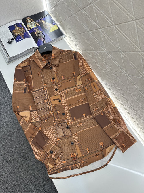 Louis Vuitton Customized Silk Print Shirt and Trousers Set with Luxury Pattern