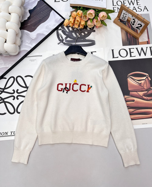 Gucci Custom YB Wool Round-neck Pullover with Embroidered Logo, Cozy