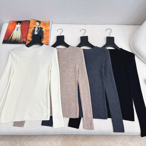 Max Mara Max Series Minimalist Round-neck Wool Knitted Base Layer, Four Colors in Stock