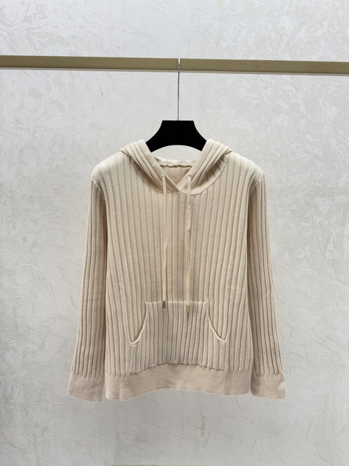 Fendi Timeless Solid Color Hooded Long-Sleeved Knit Shirt in Khaki