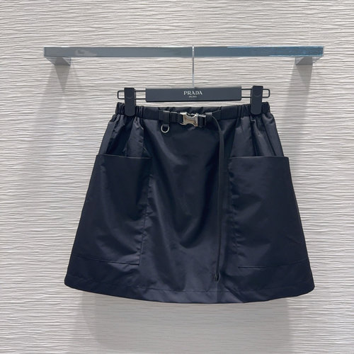 Prada Stylish and Graceful Pleated Skirt for Everyday Wear