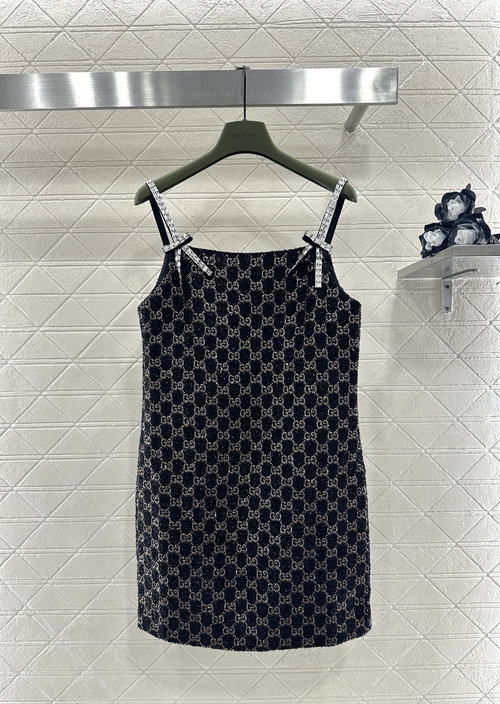 Gucci Elegant Heavy-Duty Rhinestone Strappy Dress with Double-G Logo