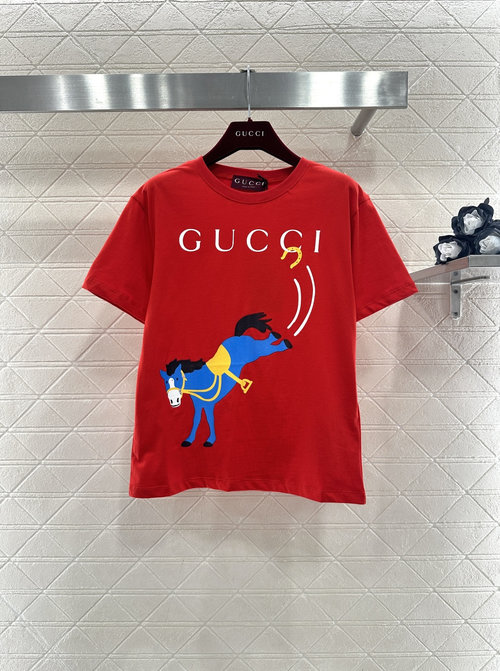Gucci Printed Pony T-shirt with Colorful Contrast